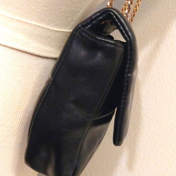 Forever 21 classic flap cross body hand bag - Picture 5 of 10